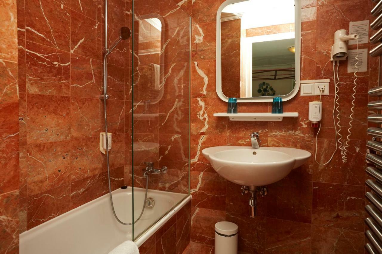 Hotel Central Genf Kültér fotó